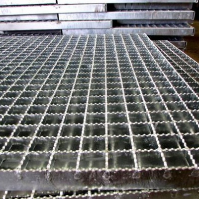 Лестничная ступень SР 34х38/30х3 Zn 1000х270 мм